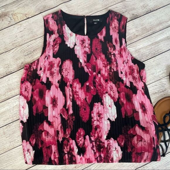 Floral Blouse  - Picture 2 of 6